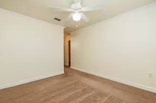 748 Majestic Dr, Crestview, FL 32536 - Photo 17
