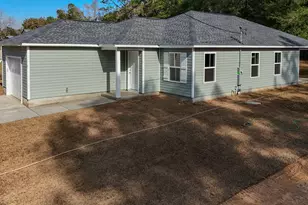 135 Loftin St, Defuniak Springs, FL 32435 - Photo 1