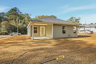 135 Loftin St, Defuniak Springs, FL 32435 - Photo 15