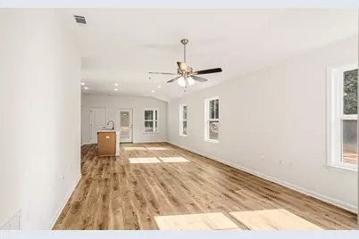 135 Loftin Street, Defuniak Springs, FL 32435 - Photo 9