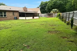 7889 Bay Meadows Dr Dr, Pensacola, FL 32507 - Photo 5
