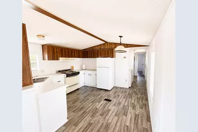 1143 4th Circle, Southport, FL 32409 - Photo 3