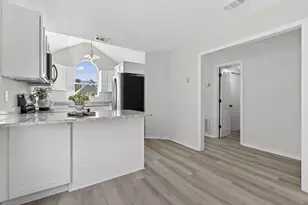 468 Sandy Ridge Cir, Mary Esther, FL 32569 - Photo 15