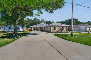 118 Pamela Ann Dr, Fort Walton Beach, FL 32547 - Photo 1