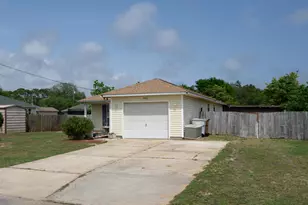 1990 Pentagon St, Gulf Breeze, FL 32563 - Photo 35