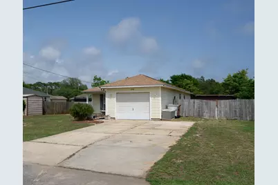 1990 Pentagon Street, Gulf Breeze, FL 32563 - Photo 37