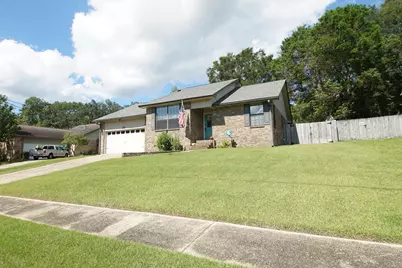 221 Karen Court, Niceville, FL 32578 - Photo 3