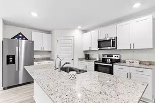 228 Sweet Blossom Bend, Freeport, FL 32439 - Photo 11
