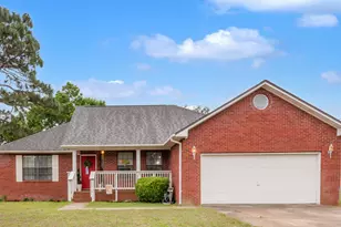 6453 Garden Dr, Gulf Breeze, FL 32563 - Photo 1