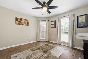 2672 Paddock Cir, Crestview, FL 32536 - Photo 37