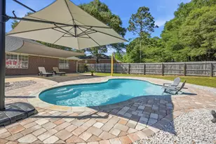 2672 Paddock Cir, Crestview, FL 32536 - Photo 5