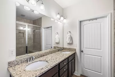 656 Teal Street, Crestview, FL 32539 - Photo 9