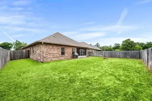 656 Teal St, Crestview, FL 32539 - Photo 11