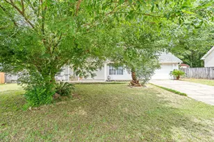 510 Hillview Cir, Crestview, FL 32536 - Photo 3