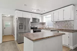 127 Judith Dr, Valparaiso, FL 32580 - Photo 5