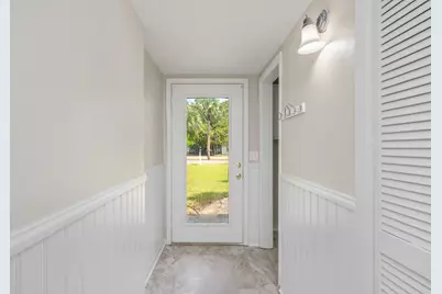 328 SE Hollywood Boulevard, Fort Walton Beach, FL 32548 - Photo 5