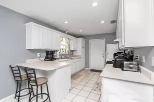 16 Cactus Rd, Mary Esther, FL 32569 - Photo 9