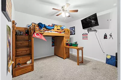 417 Scarborough Street, Crestview, FL 32539 - Photo 9