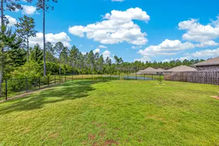 247 E Sky Wy, Freeport, FL 32439 - Photo 9