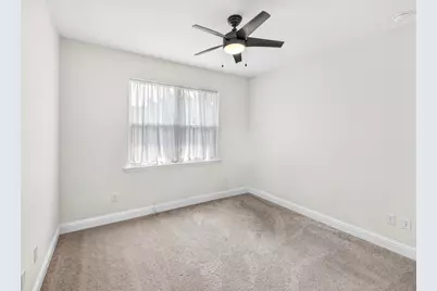 247 E Sky Way, Freeport, FL 32439 - Photo 13