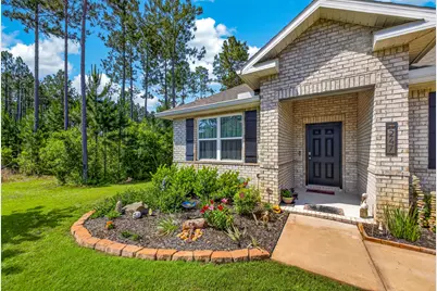 247 E Sky Way, Freeport, FL 32439 - Photo 1