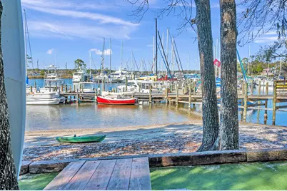 1569 Lakeside Drive, Niceville, FL 32578 - Photo 77