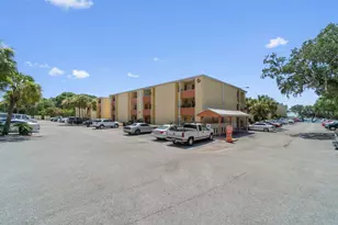 209 W Miracle Strip Pkwy, Mary Esther, FL 32569 - Photo 17