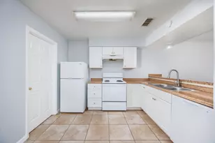 217 SE Oak St, Fort Walton Beach, FL 32548 - Photo 5