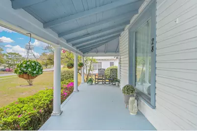 28 E Live Oak Avenue, Defuniak Springs, FL 32435 - Photo 5