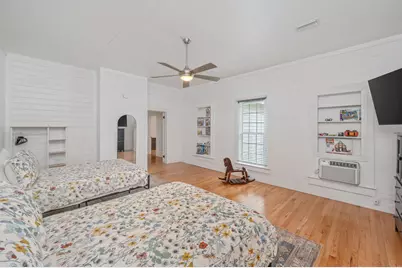28 E Live Oak Avenue, Defuniak Springs, FL 32435 - Photo 39