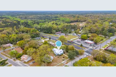 28 E Live Oak Avenue, Defuniak Springs, FL 32435 - Photo 63