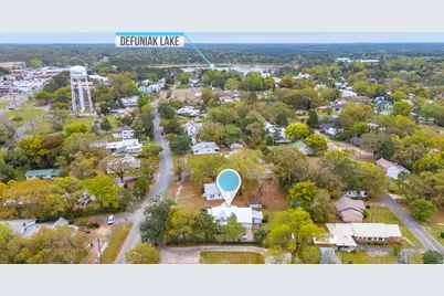 28 E Live Oak Avenue, Defuniak Springs, FL 32435 - Photo 57