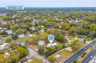 28 E Live Oak Ave, Defuniak Springs, FL 32435 - Photo 65
