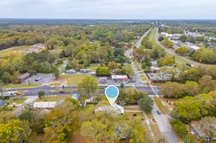 28 E Live Oak Ave, Defuniak Springs, FL 32435 - Photo 61