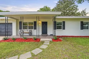 721 NE Kris Ave, Fort Walton Beach, FL 32547 - Photo 3