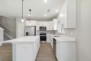 929 Kenzie Ln, Fort Walton Beach, FL 32547 - Photo 21