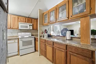 12 E Royal Palm Ave, Defuniak Springs, FL 32433 - Photo 11
