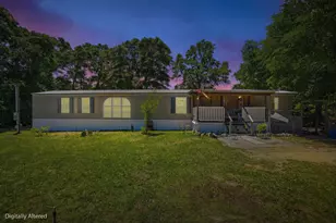 12 E Royal Palm Ave, Defuniak Springs, FL 32433 - Photo 1