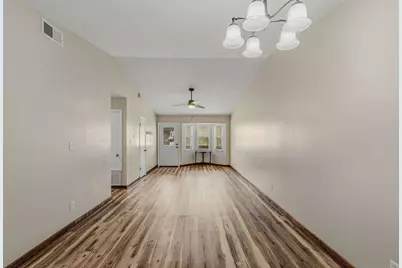 13 NW Cape Drive #Apt B, Fort Walton Beach, FL 32548 - Photo 3