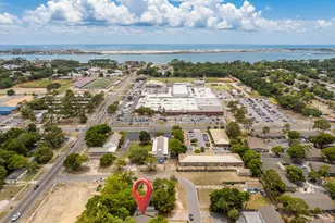 13 NW Cape Dr, Fort Walton Beach, FL 32548 - Photo 17