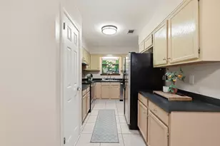 13 NW Poulton Dr, Fort Walton Beach, FL 32548 - Photo 15