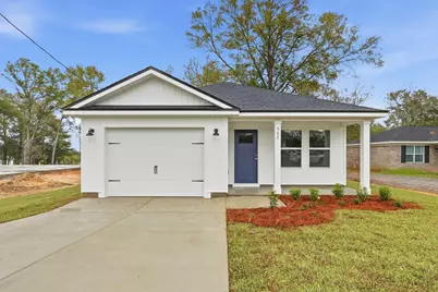 665 Lee Avenue, Crestview, FL 32539 - Photo 1