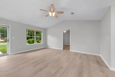 121 Dogwood Lane, Crestview, FL 32536 - Photo 5