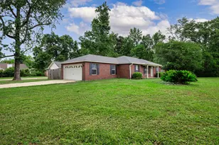 121 Dogwood Ln, Crestview, FL 32536 - Photo 3