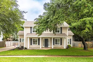 15 Winfield Way, Mary Esther, FL 32569 - Photo 1