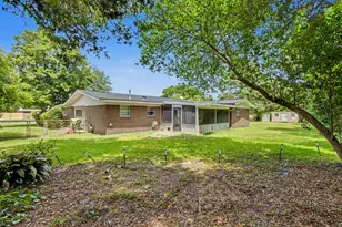 108 NW Sotir St, Fort Walton Beach, FL 32548 - Photo 25