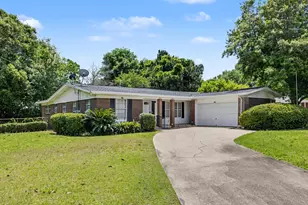 108 NW Sotir St, Fort Walton Beach, FL 32548 - Photo 1