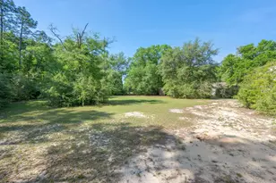 1895 4 Wheel Dr, Baker, FL 32531 - Photo 37