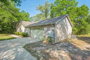 1895 4 Wheel Dr, Baker, FL 32531 - Photo 29
