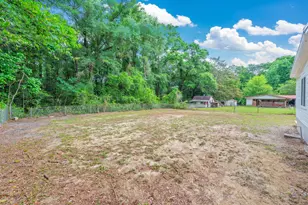 812 E Edney Ave, Crestview, FL 32539 - Photo 27